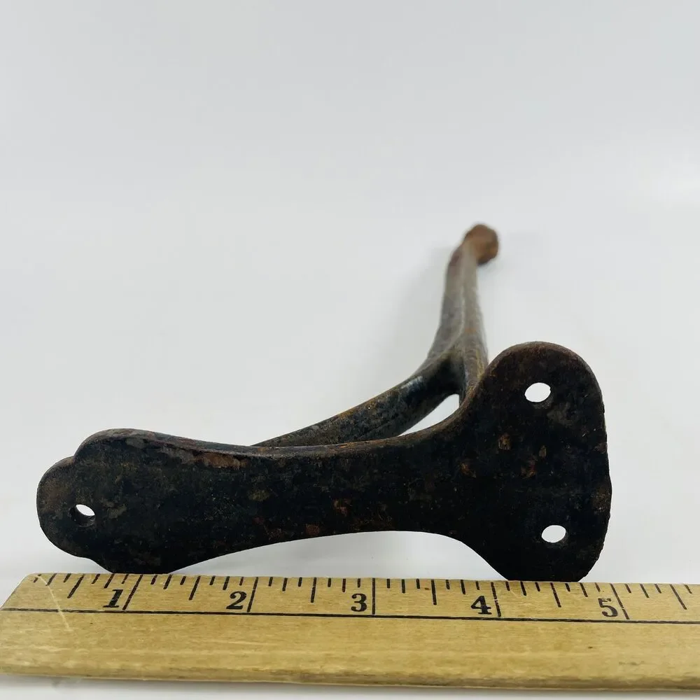 Rustic Cast Iron Tack Hook Wall Mount Equestrian Stable Barn Hanger VTG 9.25